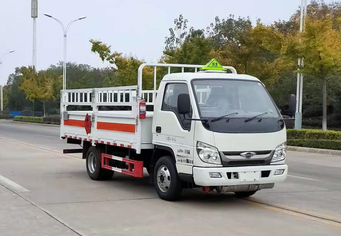 福田時(shí)代藍(lán)牌氣瓶運(yùn)輸車